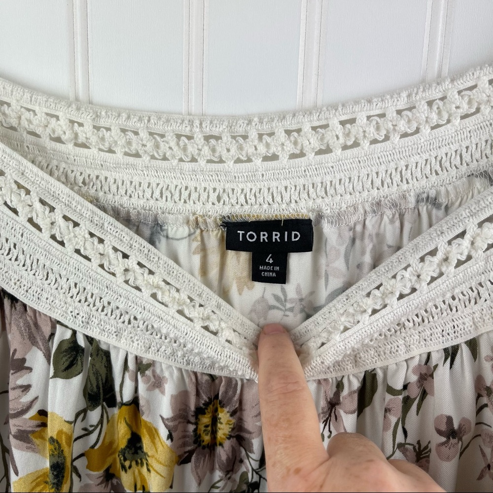 Torrid Stretch Challis Crochet Yellow Floral Off Shoulder Top Size 4X - Picture 5 of 12
